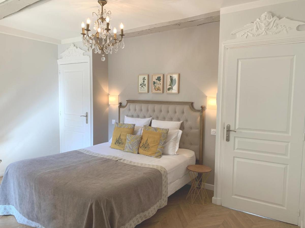 Le Tardif, Noble Guesthouse Байо Екстериор снимка